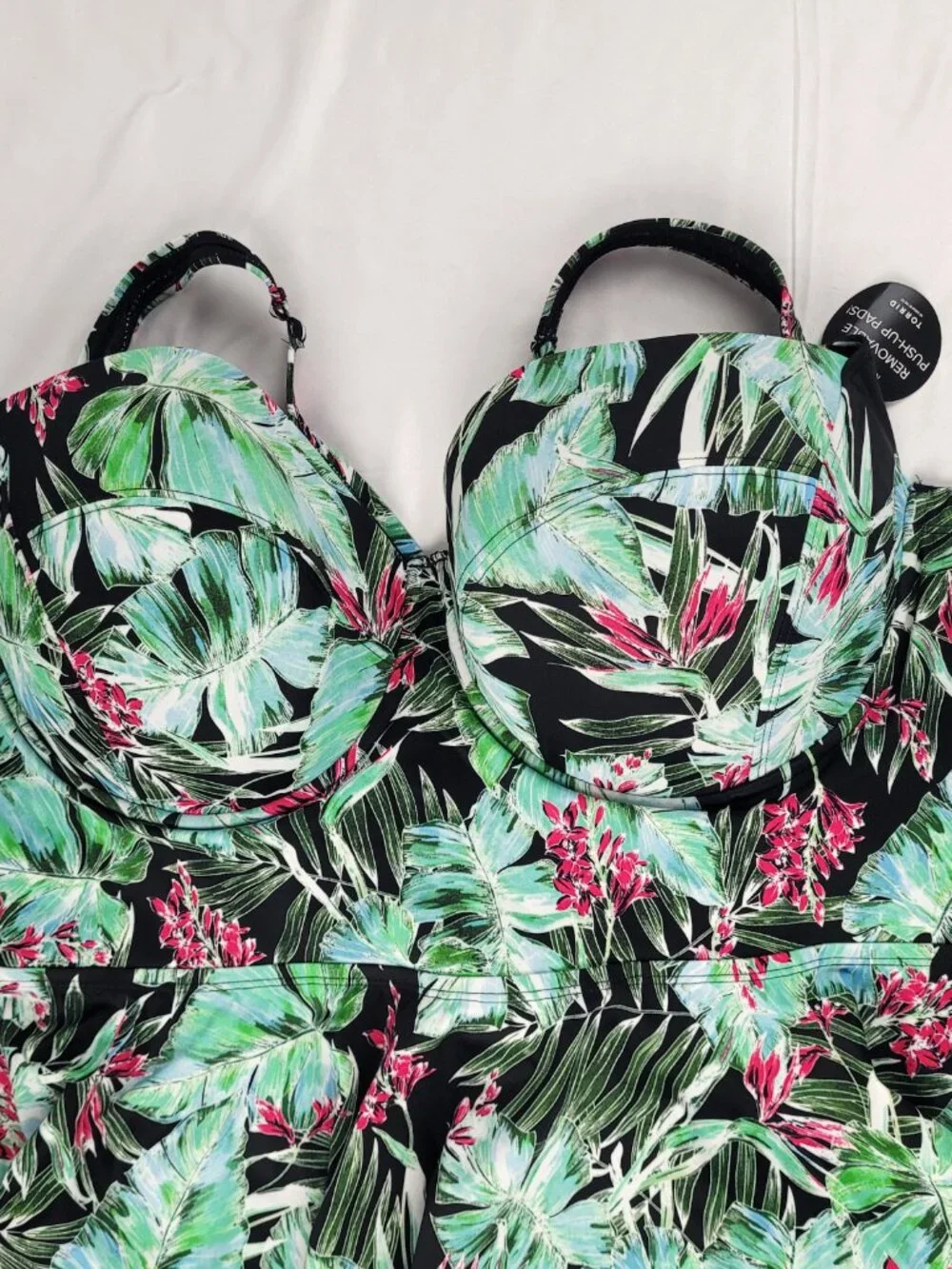 Torrid Vixen Swim Tankini Top Women's 5 Tropical Peplum Underwire Beach Vacation